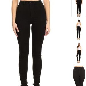 NEW Monotiques Jeans